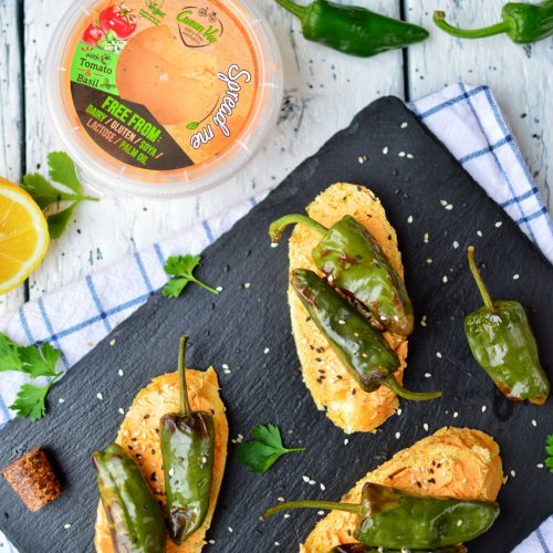 Crostini with chillies